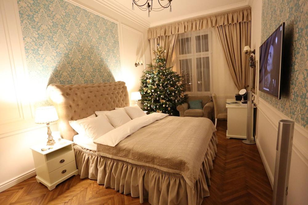 Blueberry Apartments