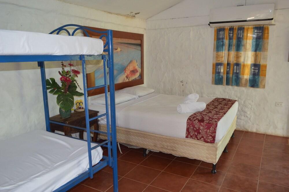 Somar Surf camp & Lodge