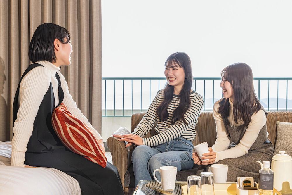 Yumihari No Oka Hotel