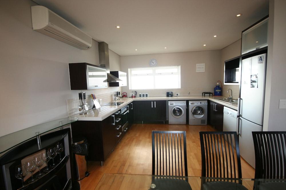 Knightsbridge 902E by CTHA