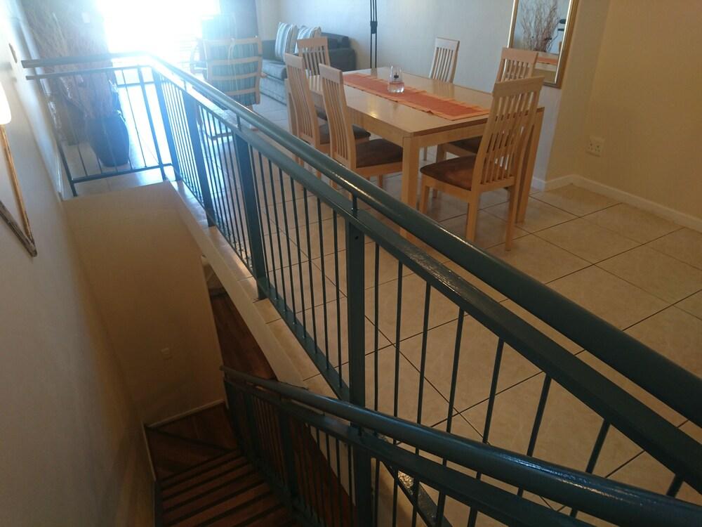 Nottingham Square 116 by CTHA