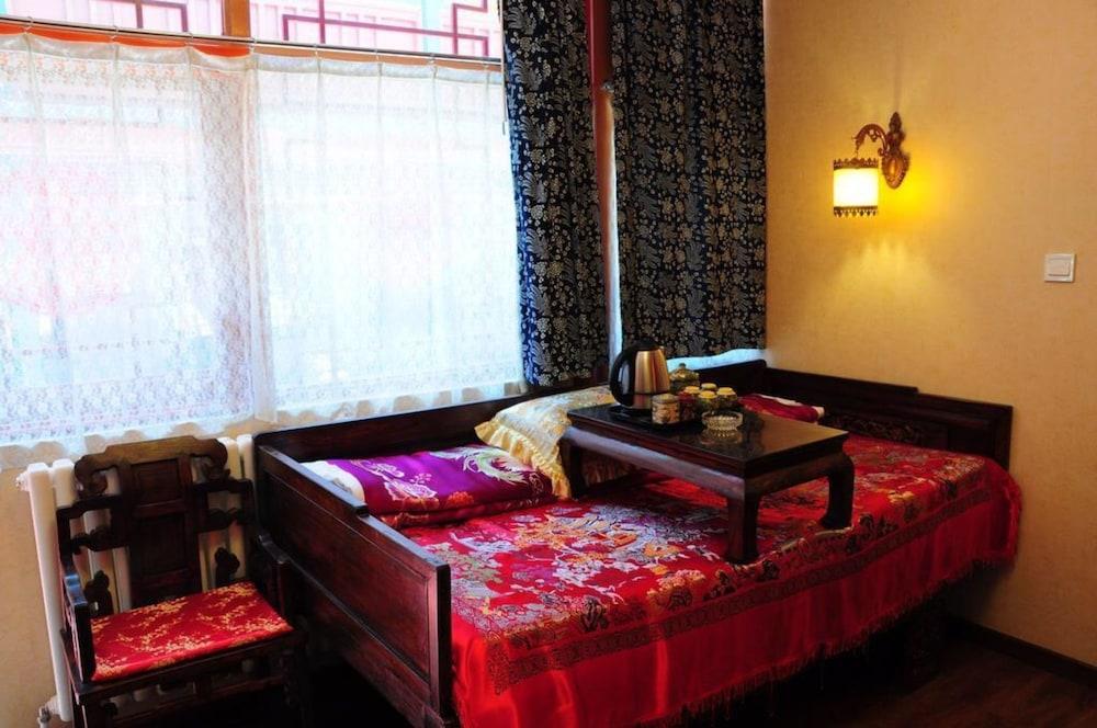 Beijing Double Happiness Hotel