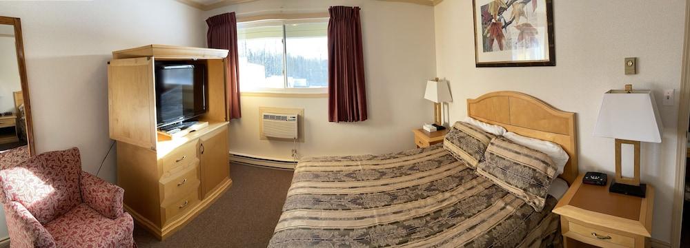 Tumbler Ridge Inn