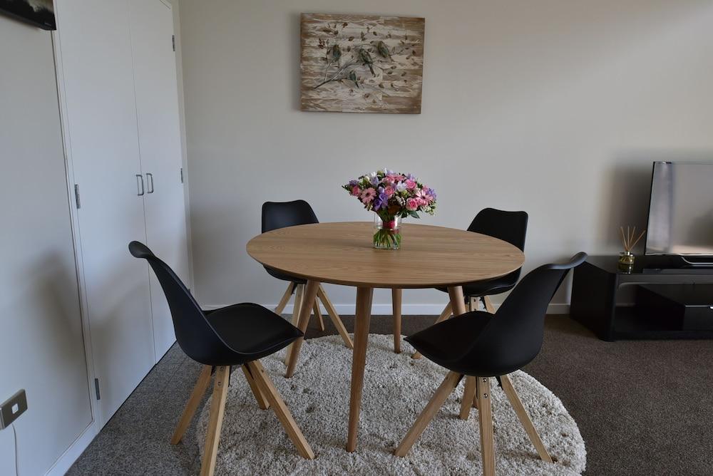 Modern Two Bedroom Epsom Apartments