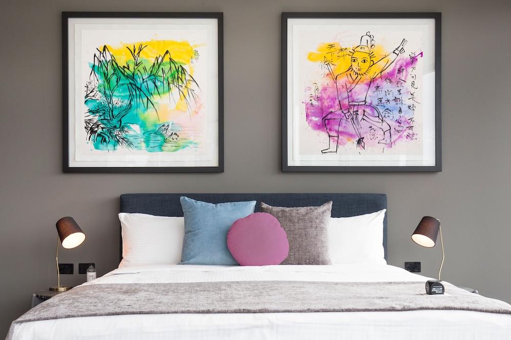 The Chen Melbourne - Art Series