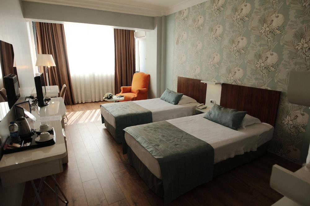 Hotel Buyuk Saruhan