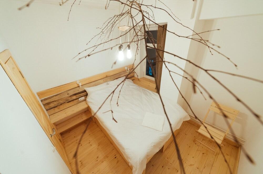 Roots and Moods Hotel