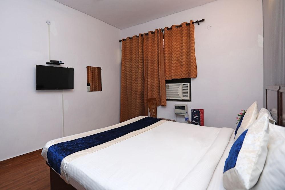 OYO 9534 Hotel Heights