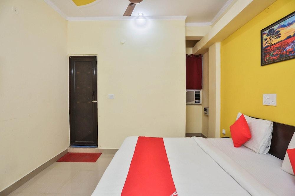 OYO 10032 Diamond Deluxe