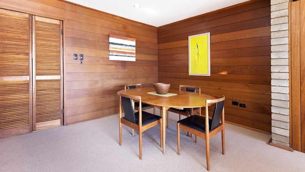 Grey Kangaroo- On Lake Jindabyne foreshore