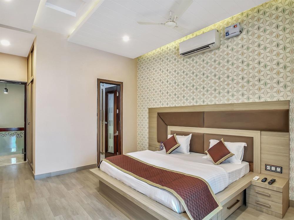 OYO 9744 Helios Homestay