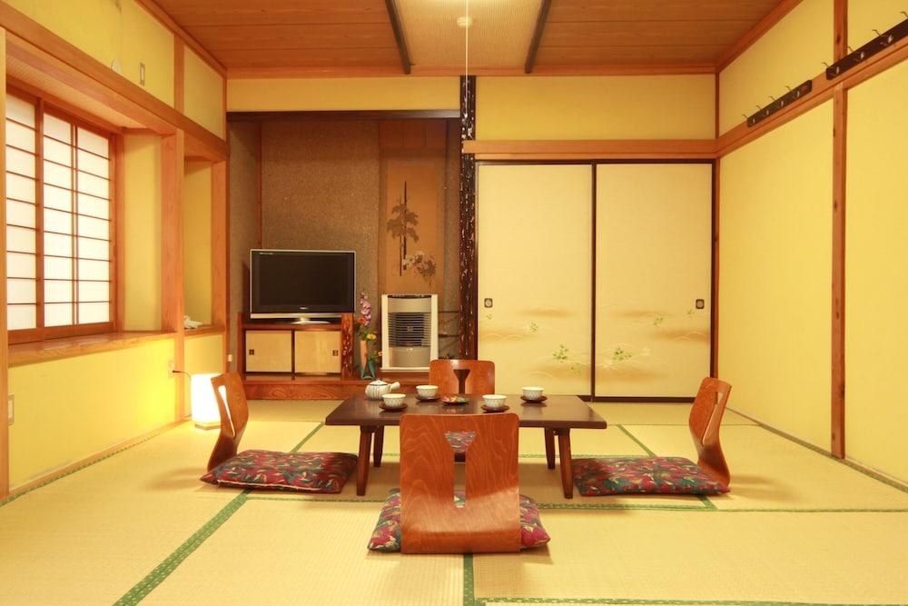 Echigoya Ryokan