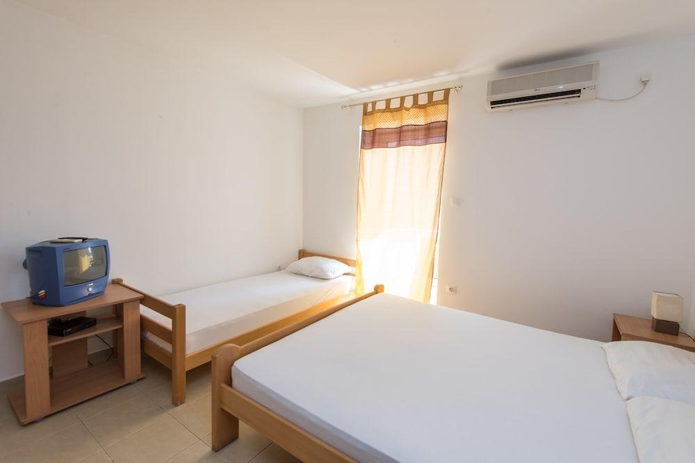 MTV Apartments Petrovac