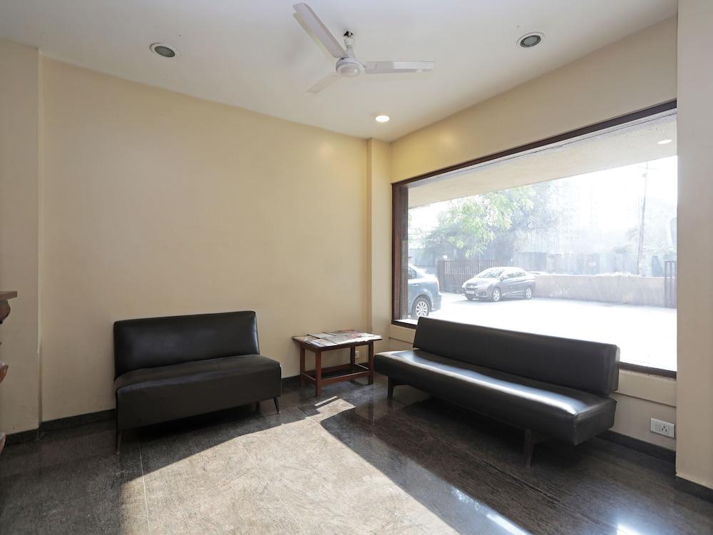 OYO 1194 Hotel Gulmohr