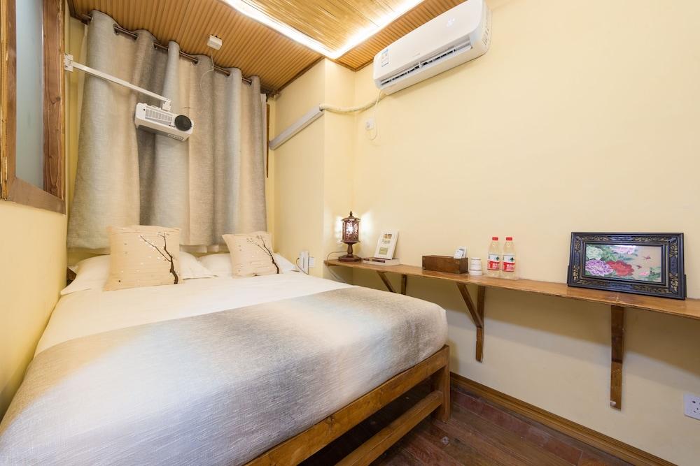 Hemu Shantang Street