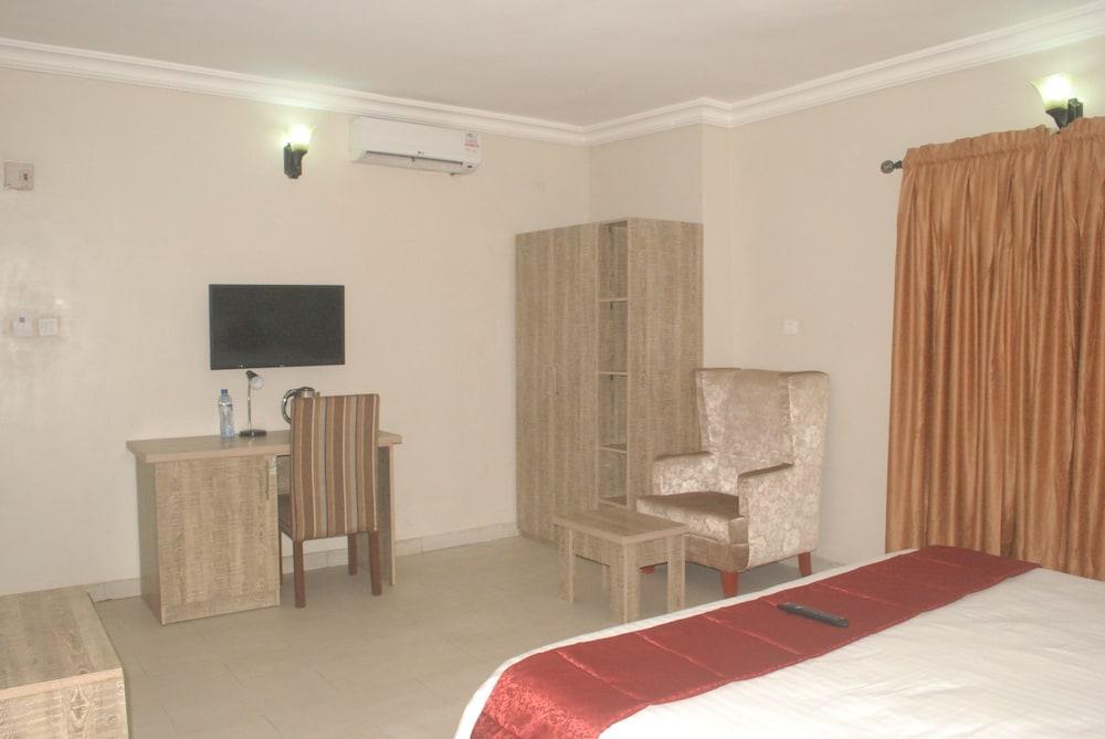 De Dreams Hotel & Suite