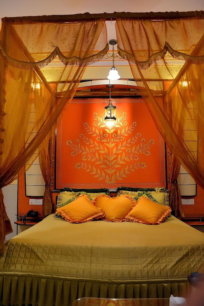 Hotel Golden Heritage