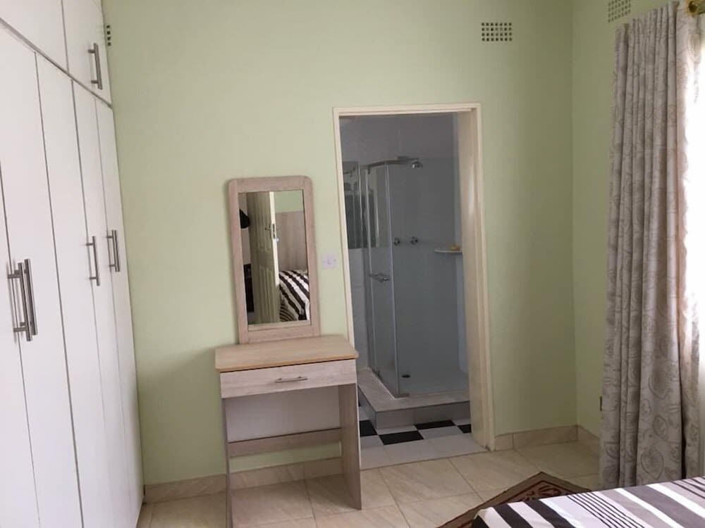 Cycad Lodge Zimbabwe