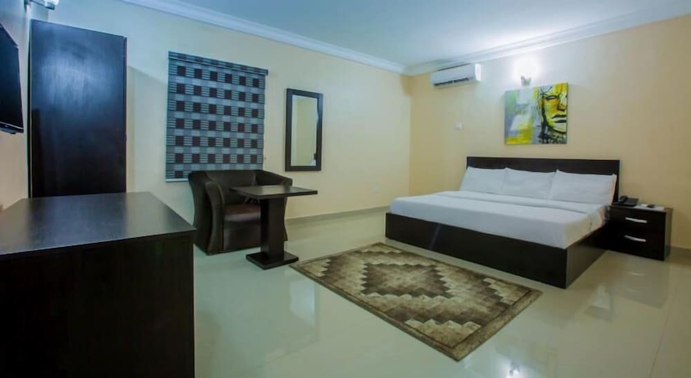 Frankeyz Haven Suites