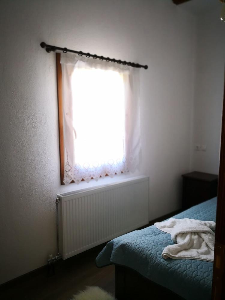 Effrosini Stonehouse Portaria