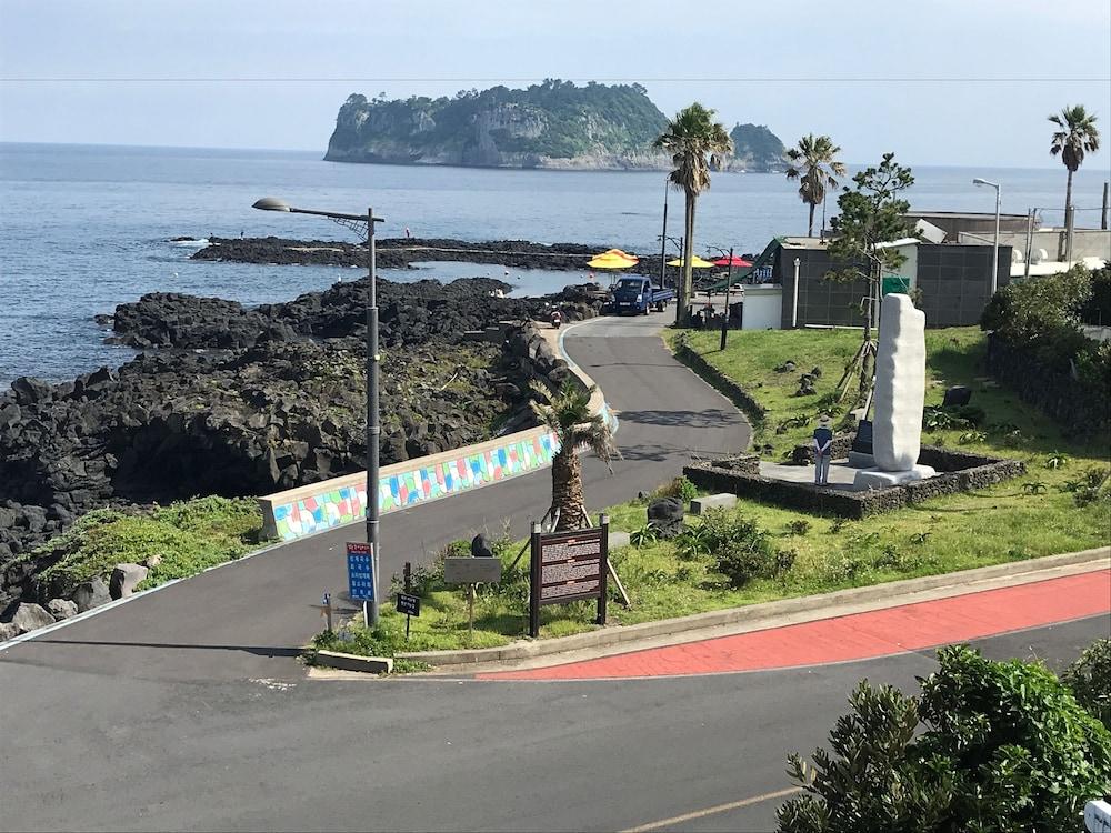 Jeju Tov Pension