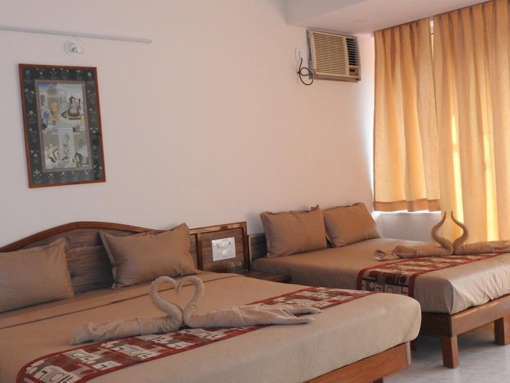 Goa Highridge Residency