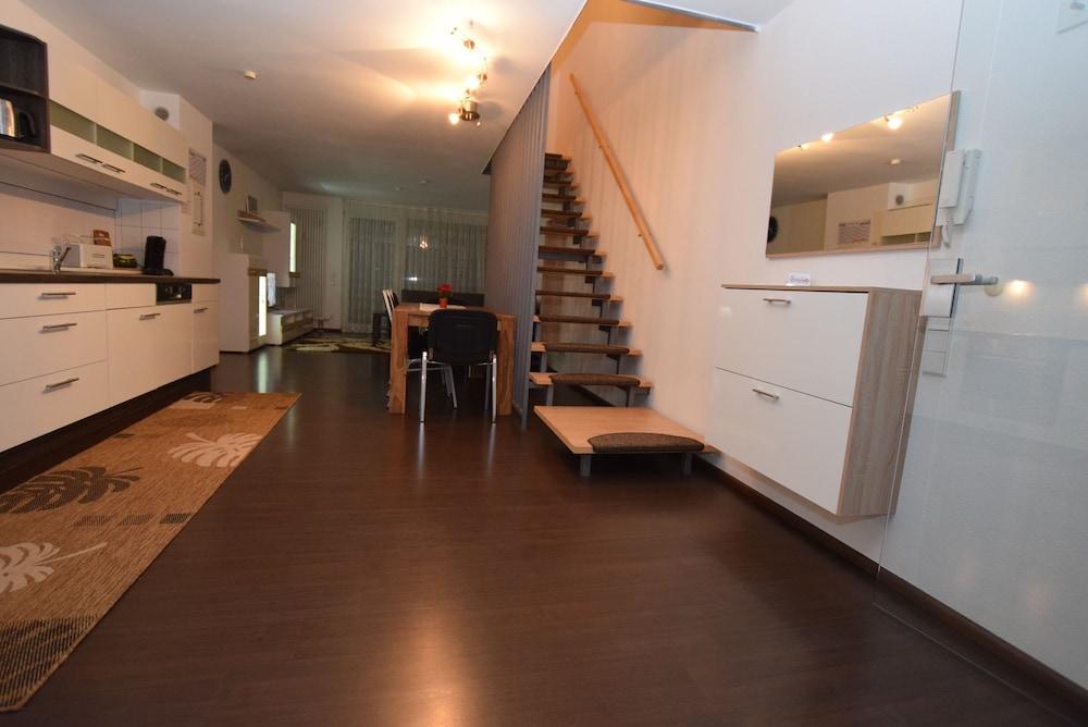 AB Apartment 80 - Schmidener Vorstadt