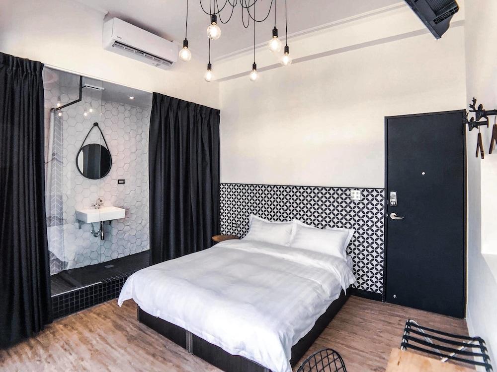 The Gatsby Apartment