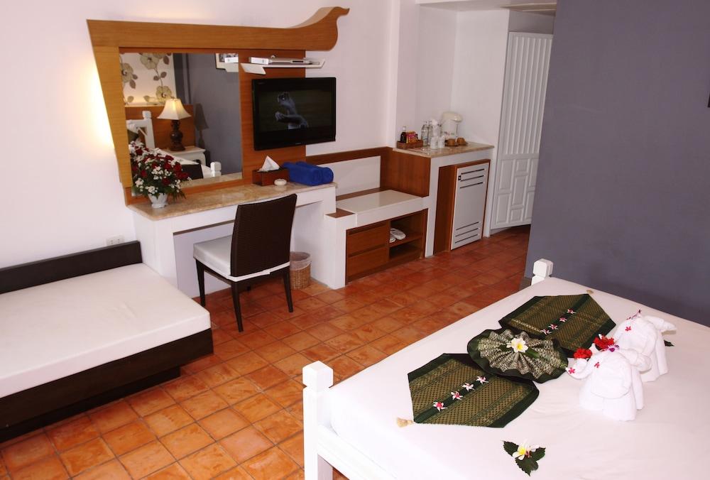 Bhumiyama Beach Resort