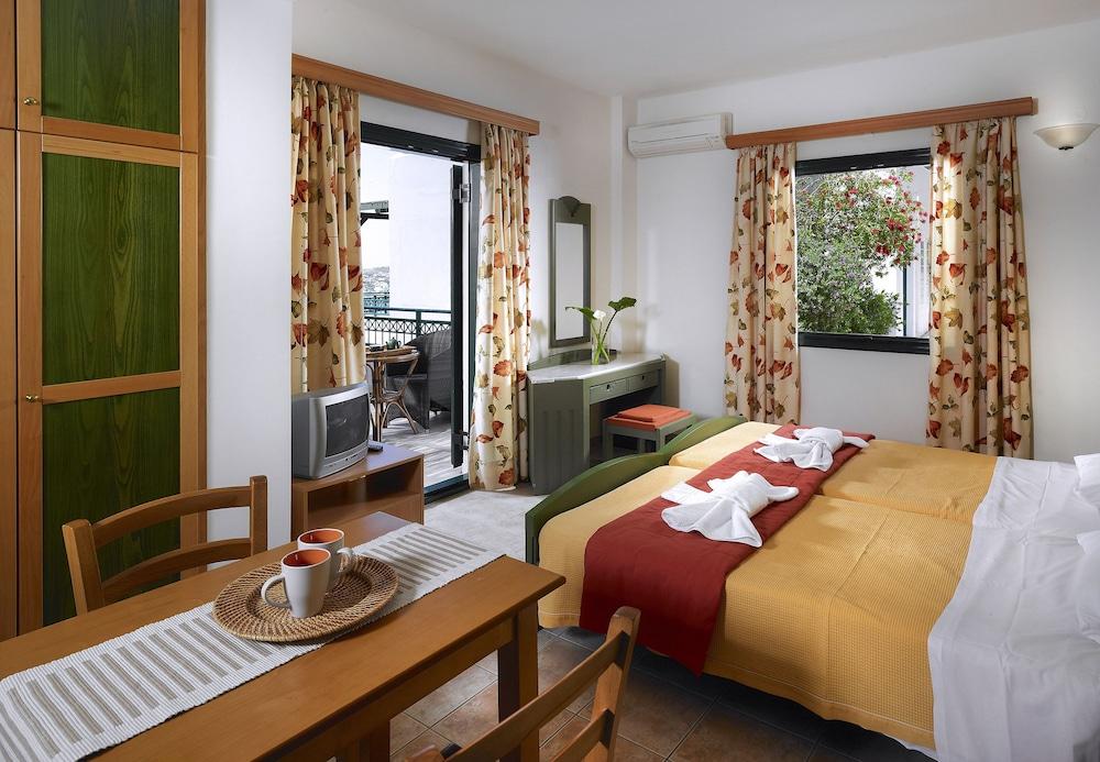 Erivolos Hotel Apartments