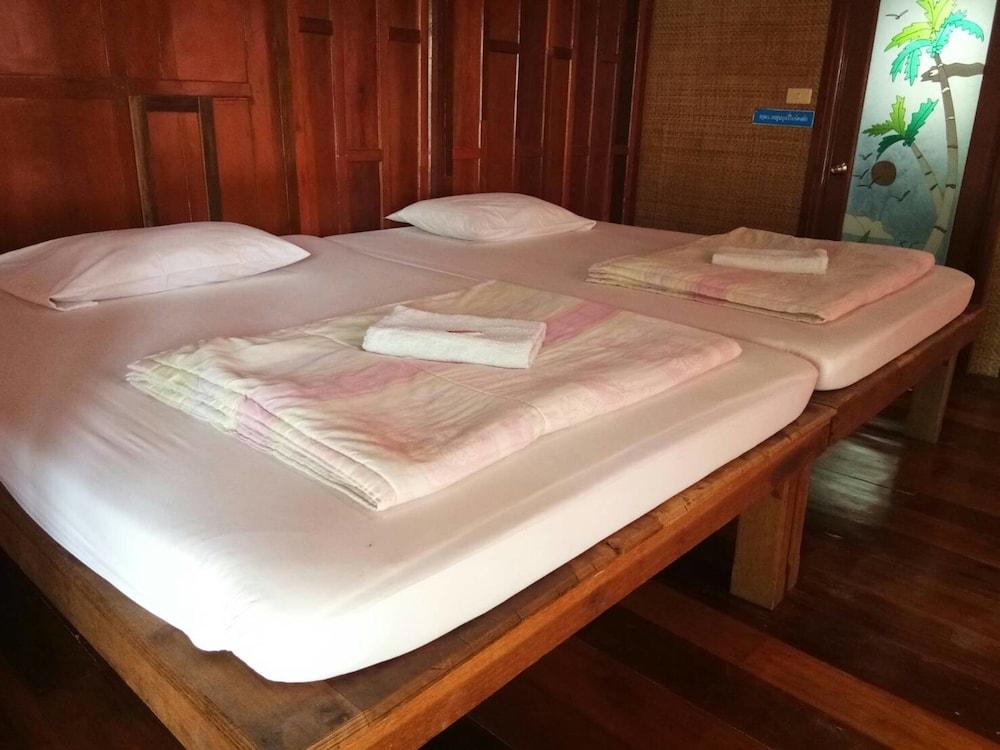 Vassanadee Resort and Camp