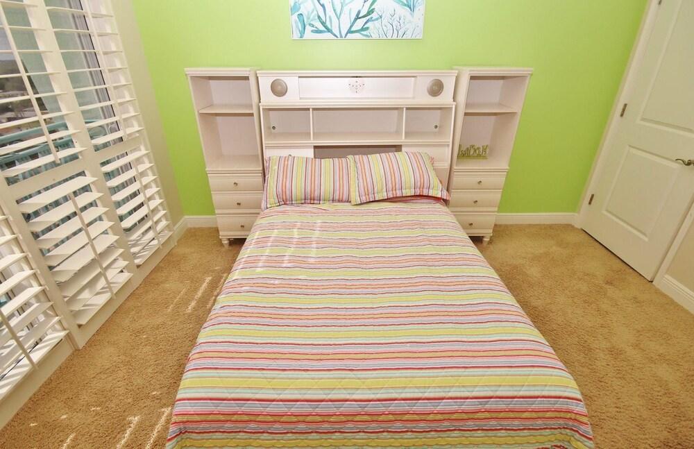 The Wave 801 Apartment 3