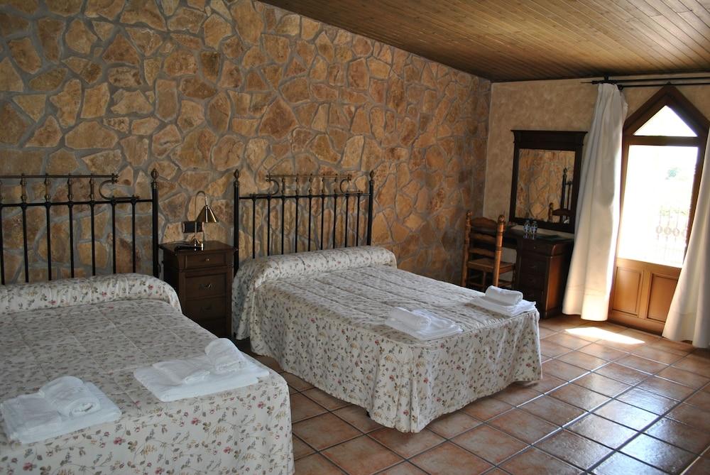 Hotel Viñedos y Bodegas El Castillo