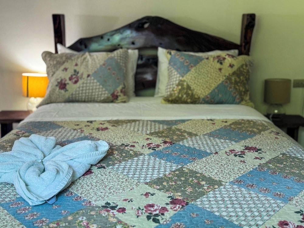 Cocobolo Beach Boutique Hotel