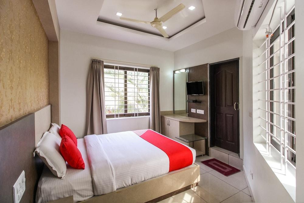 OYO 16377 Eagle Fantasy