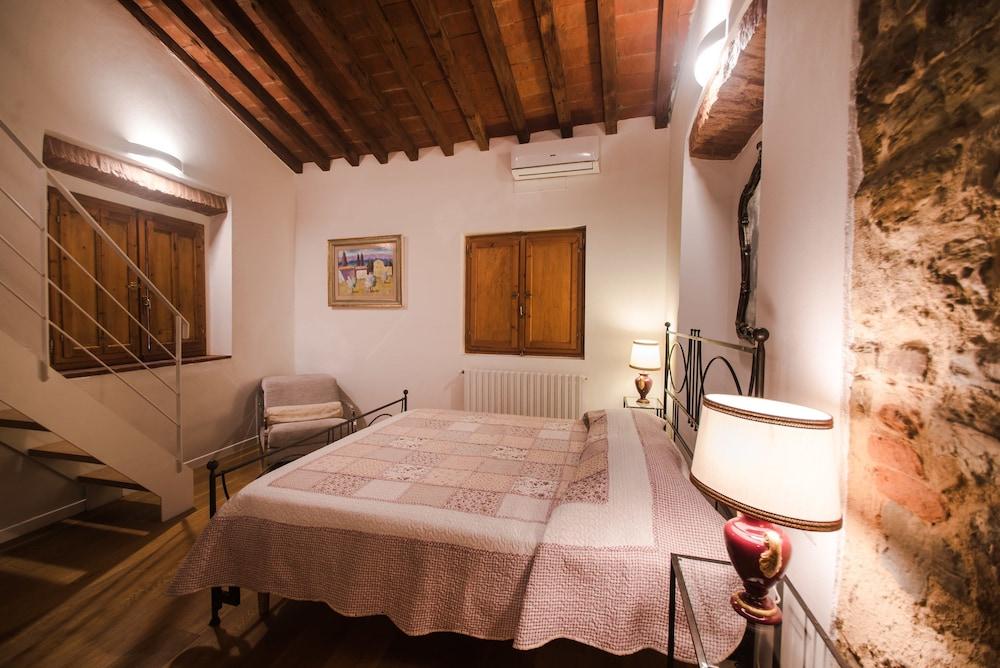 Central Location in Florence Inviting 3BD Apt