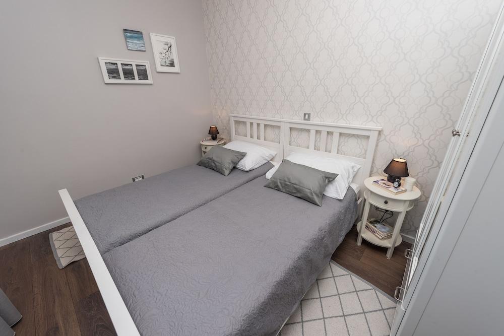 Sunset Beach Apartment