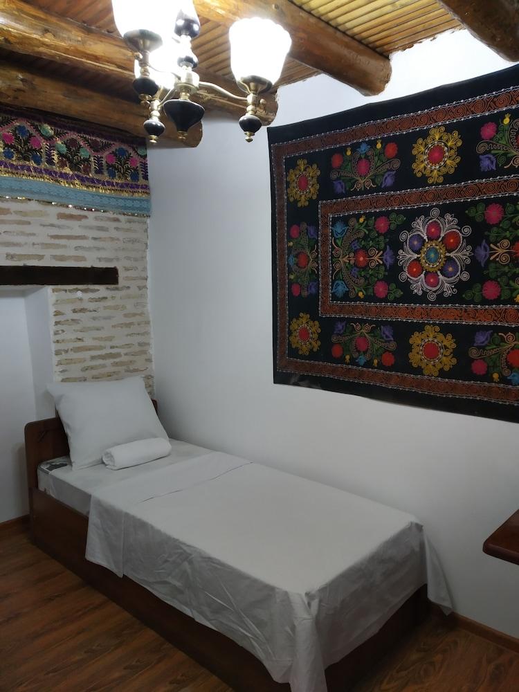 Ohun Caravan Sarai 19 century - hostel