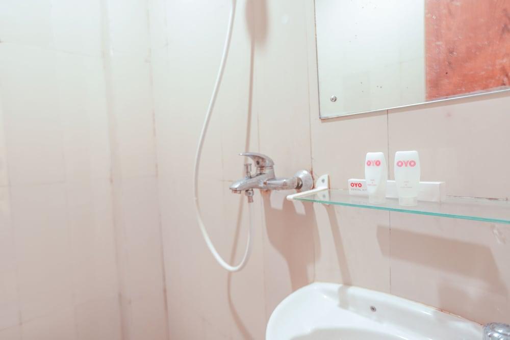 OYO 152 O2 Residence