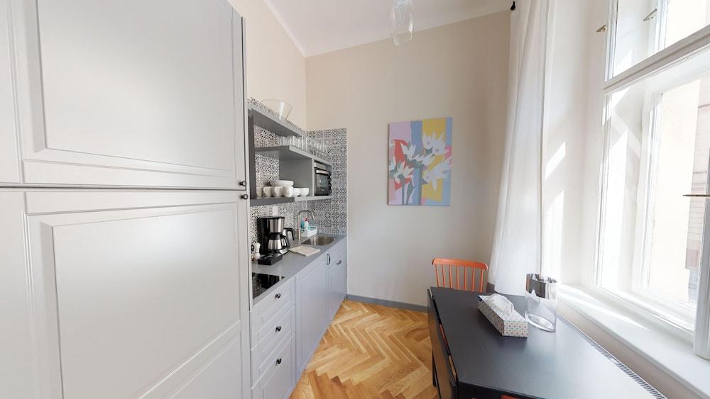 EMPIRENT Garden Suites