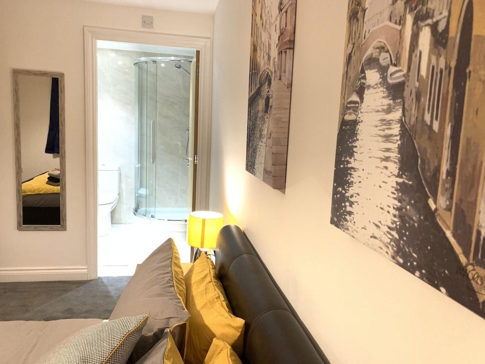 Grand Central Executive Apartments