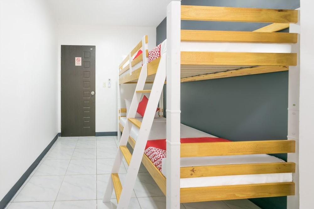 OYO 194 Treasure Point Bataan