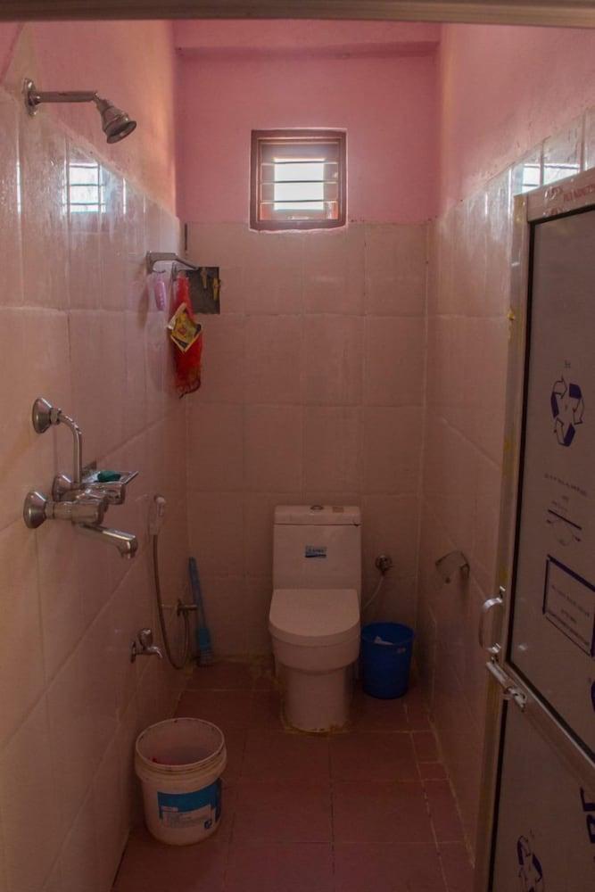 Begnas Lake Front Guest House