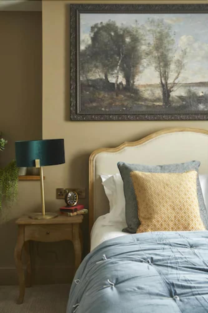 Broadstreet Townhouse