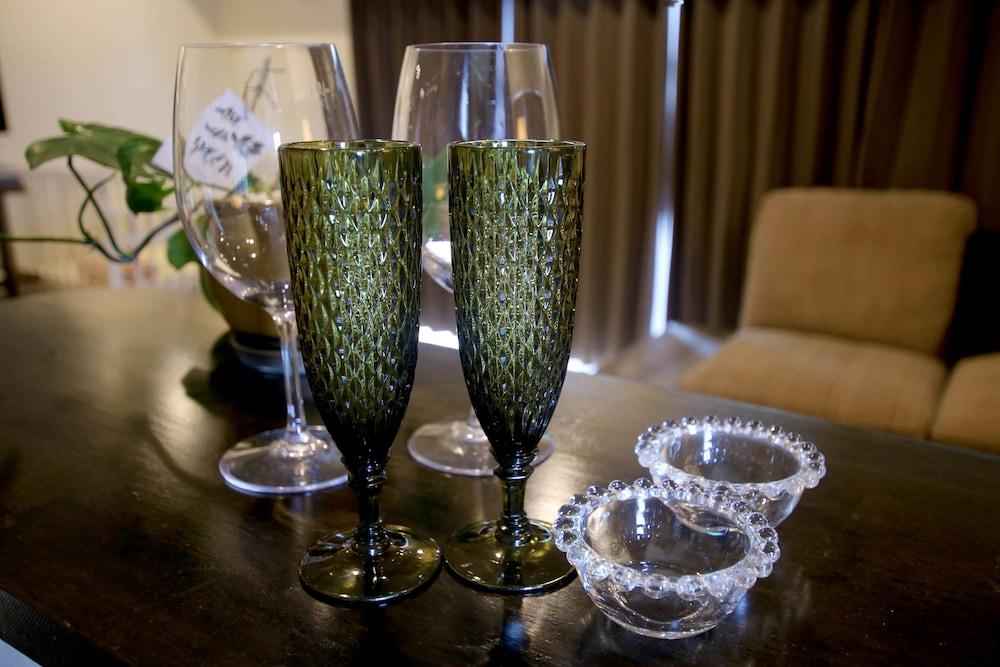 Seaside Condominium Mihama