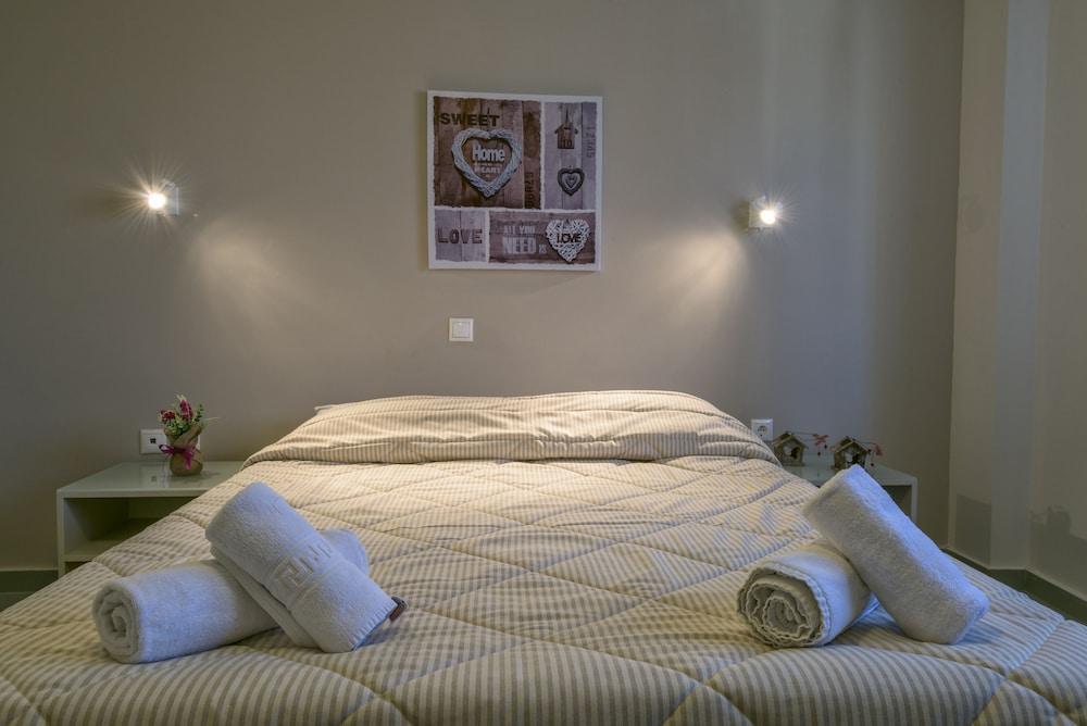 Aloe Apartments & Studios