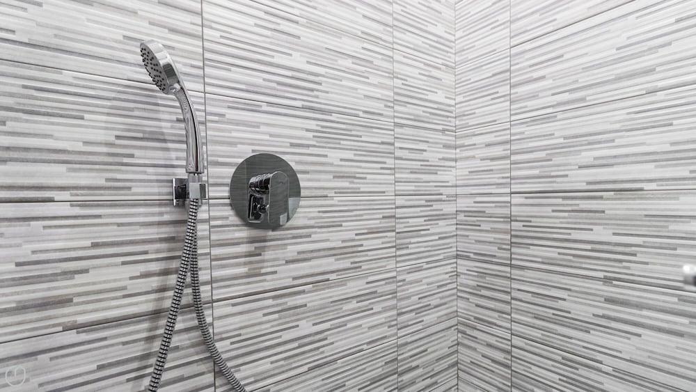 Italianway - Ciro Menotti 18