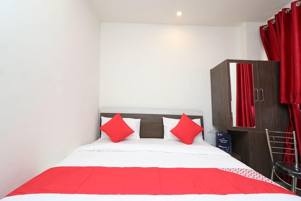 OYO 18848 Paradise Inn