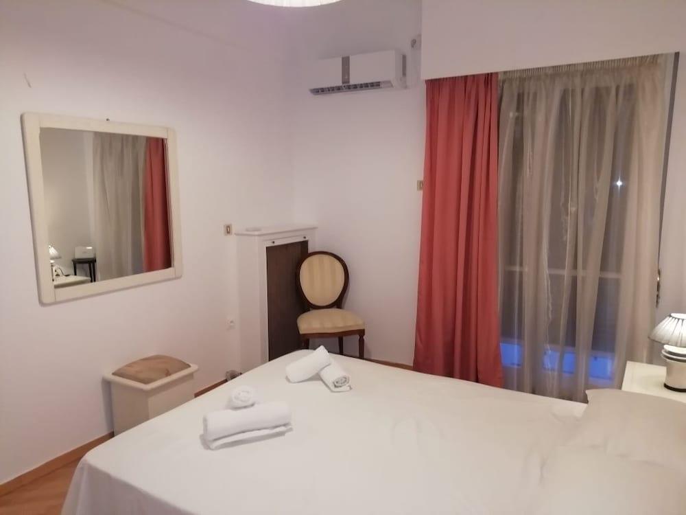 Classy 3Bedroom apartment in Kolonaki