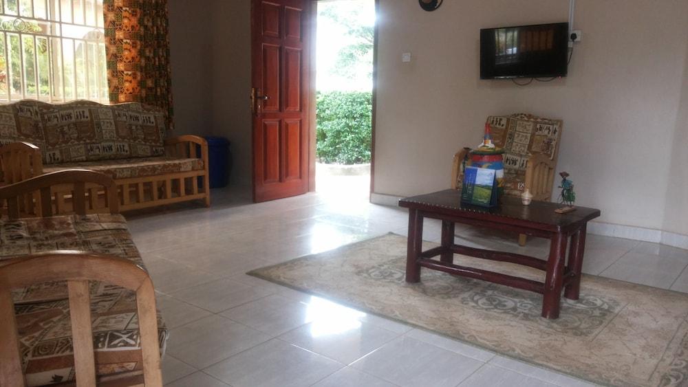 Lavic Country Resort